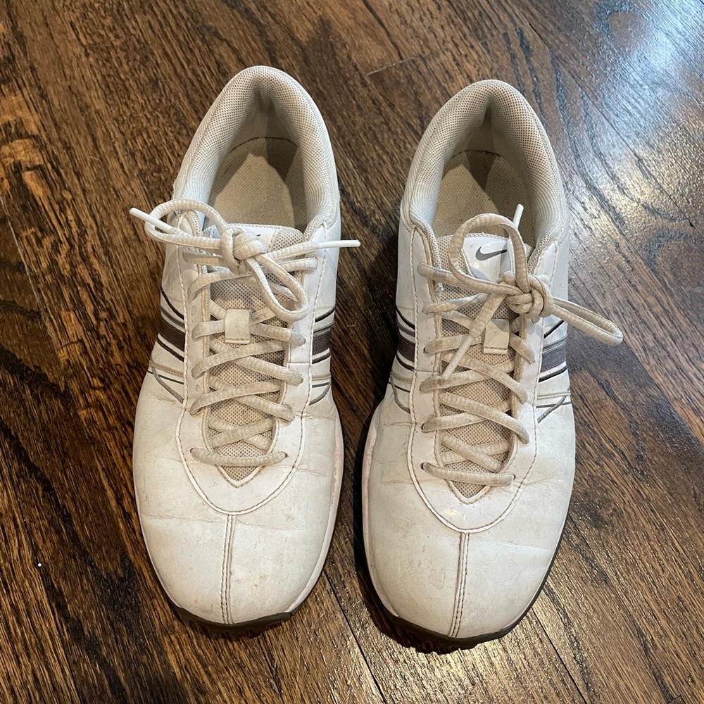 Women Nike golf shoes size 6